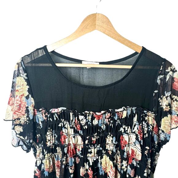 Maurices Large Floral Short Sleeve Top - Picture 2 of 6